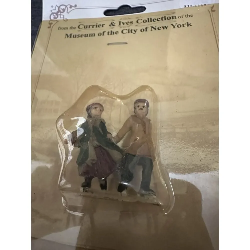 Currier & Ives Village Accessories Lot Deer Skaters Winter Figures 2002 New